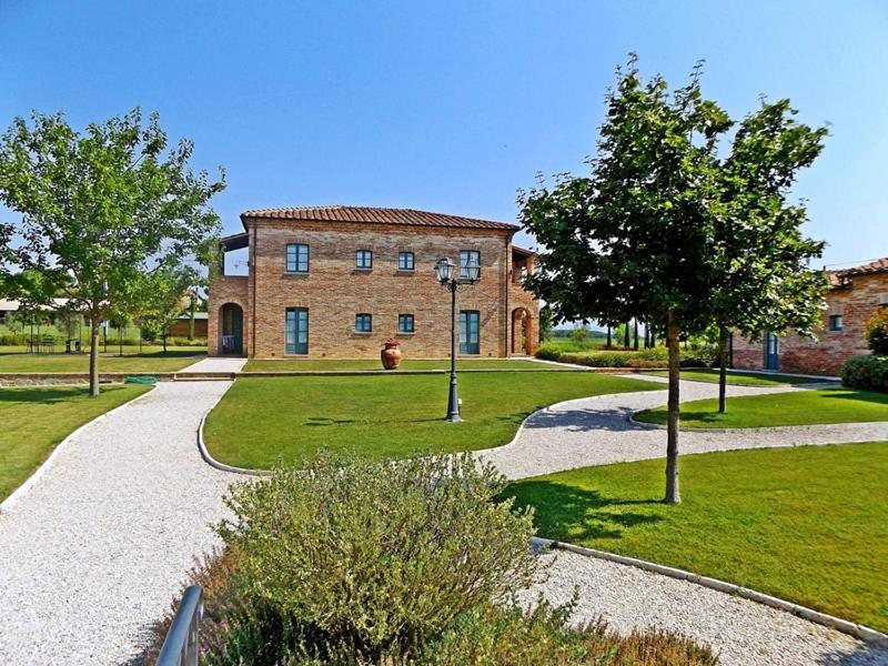 Casa Vacanze La Fiorita Terontola Buitenkant foto