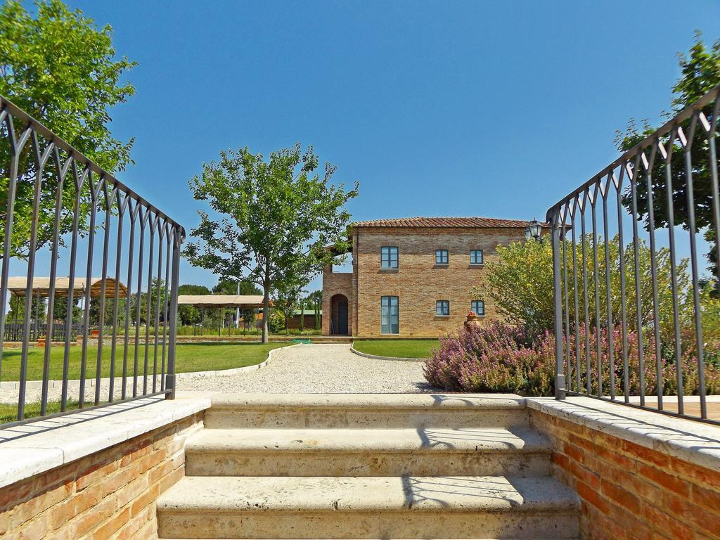 Casa Vacanze La Fiorita Terontola Buitenkant foto